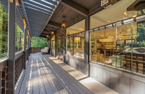 Relaxing Home Among The Redwoods - Dog-Friendly - Photo 34