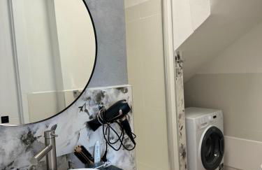 Green House Next - Lovely Apartment for family and Free Parking - Photo 7