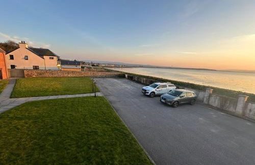 Dolphin Bay Suites - Photo 7