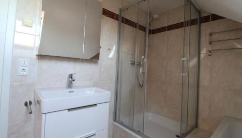 PATAMA Großdeuben - Natur & City im Leipziger Neuseenland zwischen Cospudner, Zwenkauer und Markkleeberger See, im Süden von Leipzig - Foto 4, Shower