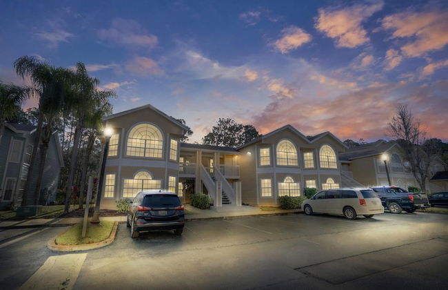 Villas at Island Club Community, Pools, Jacuzzi and More! - Photo 15