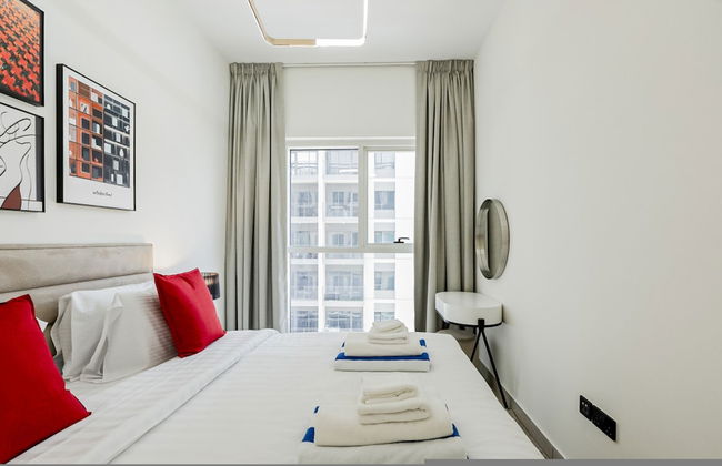 Luxury at Socio Dubai Hills 2 Beds Sleeps 4 - Photo 18