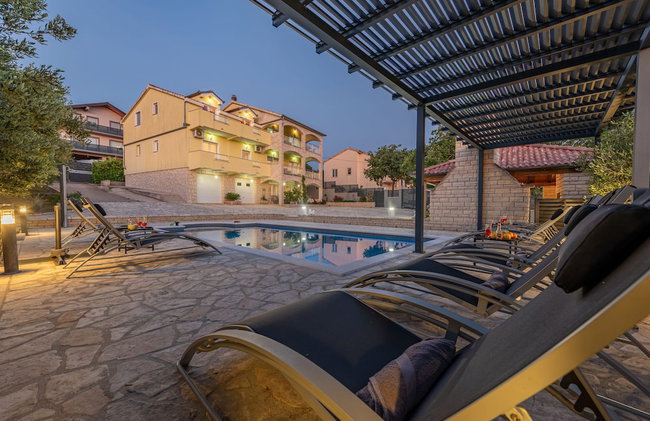 Holiday House BALEN with Swimming Pool - Foto 47