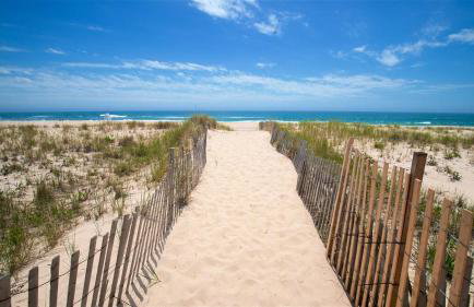 Luxury 5BR A frame w Heated Pool, Walk to Beach - Foto 23