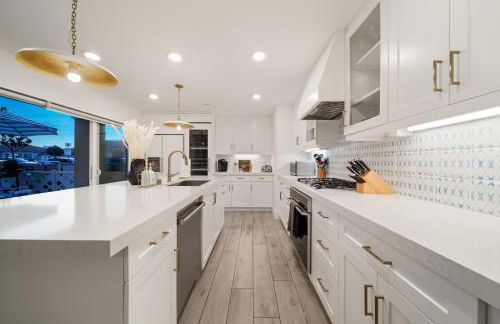 Bayside Delight Just Steps to Water - Foto 12