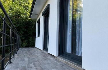 Le Balcon petit extérieur Idéal familles & couples à 10 min Disneyland Paris avec lit Queen size & parking privé - Foto 33