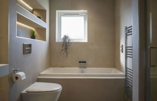 Arran Shores Luxury Shorefront Penthouse Suite 10 - Photo 6