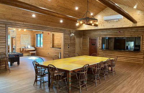 The Lodge at Pine Cone Lodge for Large gatherings! - Foto 5