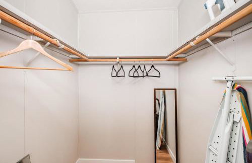 Renovated Bungalow Getaway - Foto 38