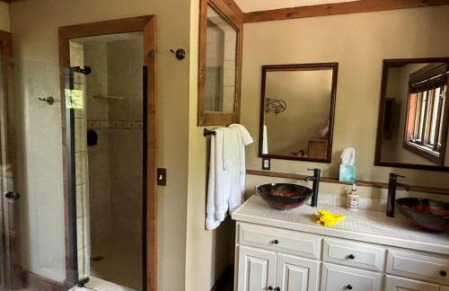 Spacious 4 Bedroom Chalet on Hiking Trails - Foto 17