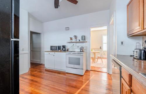 Harvard 3BDR- 5 Min Walk to Davis Sq - Free Parking - Foto 29