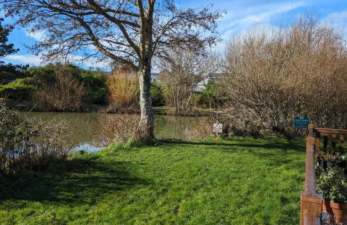 Shorefield Lodge by the Lake - Foto 10