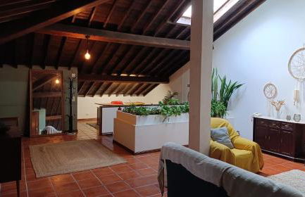 Ben House, private parking - Photo 27