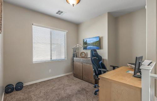 Entire Home in Surprise Downtown, Arizona - Foto 19