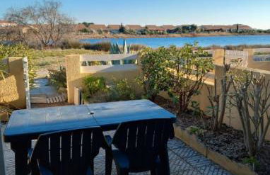 Appartement avec jardin, vue sur étang , proximité mer Gruissan Ayguades - Foto 1