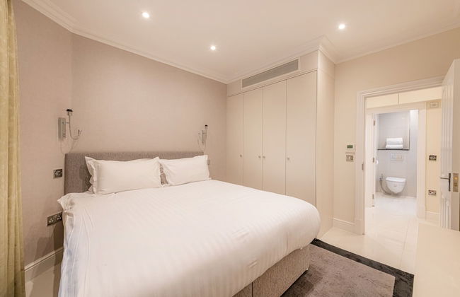 Chesham Court - Photo 33