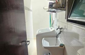 Spacious Townhouse with Pool Comfort and Fun - Photo 11