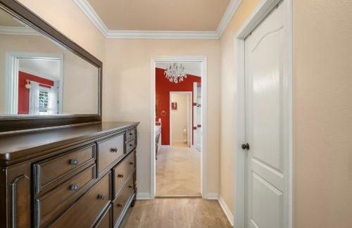 @ Marbella Lane - Captivating Home in Rowland Hts - Foto 28