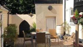 Pitfield Apartments - Foto 2