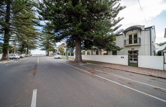 Glenelg Beach Stylish 2 Story Townhouse Sea View - Foto 31