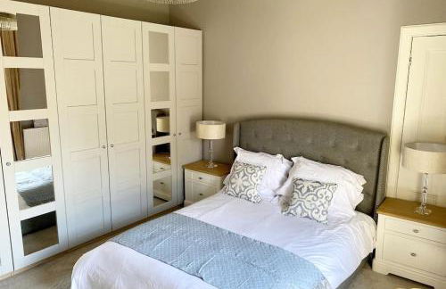 Stunning 3 bedroom Victorian home near Pollok country park - Foto 16