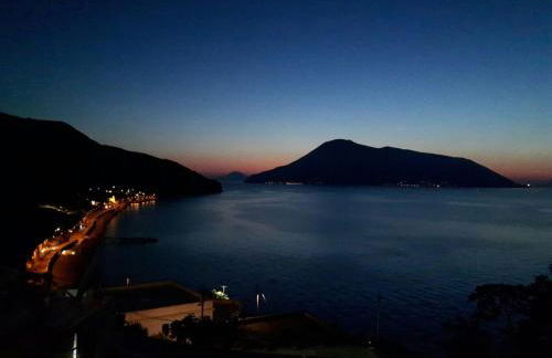 NerOssidiana sul mare di Lipari - Foto 24