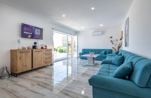 Villa Welcome Home, a spacious and modern villa with a sea view - Foto 23