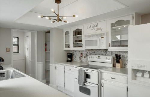 Spectacular 4BR 2,5BA Holiday Home with Pool and Grill - Foto 19