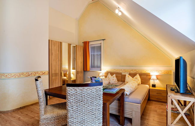 SCHUSTERjunge APARTHOTEL - Photo 25