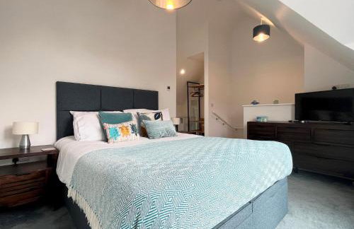 Beautiful 3 Bed Townhouse with Parking, close to Sea Front - Photo 7