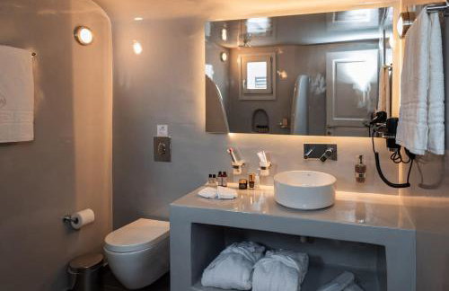 G & W Suites - Photo 34