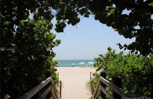 Ocean Breeze Studio With Parking By The Beach - Foto 28