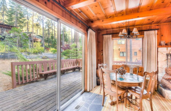 Zephyr Cove Cabin - Walk to Lake and Beach - Foto 21