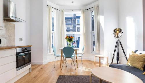 Stylish 2 Bed Apartment-Zone 2 - 10 Minutes to the heart of London- sleeps up 8 - Foto 4