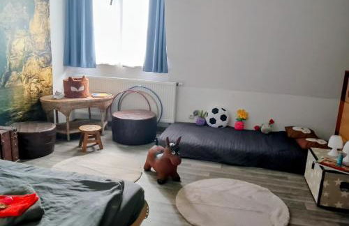 Nähe Plohn Park - FEWO mit Spielzimmer und Balkon sowie Doppelzimmer mit eigenem Bad - Foto 24