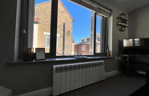 The Tower, 1 bed 1850's Tiny House - Foto 16