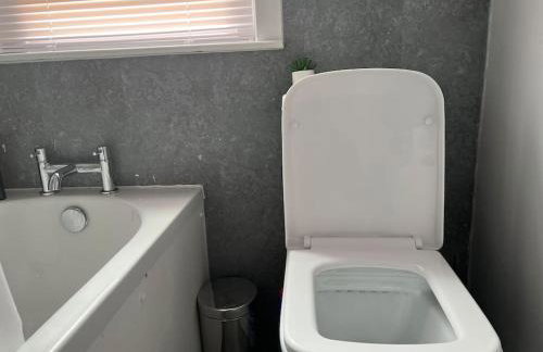 Spacious 2 Bedroom Flat in Leven, Fife, Near St. Andrews - Foto 14