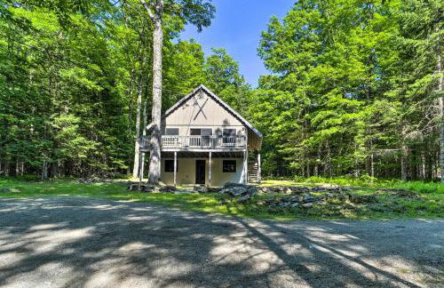 Sleek Cabin with Deck, 8 Miles to Mount Snow and Hikes - Foto 34