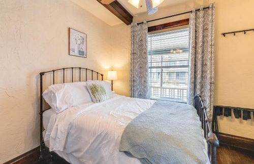 Historical Dtwn Loveland Home with Wraparound Porch! - Foto 14