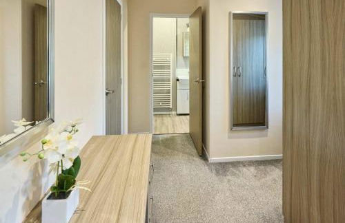 The Yorkshire Burrow Lodge with Hot Tub - Foto 18