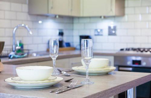 Balcony View, Fitzroy Court, 2 Bed Apartment, 2 Bathroom - High Wycombe - Foto 13