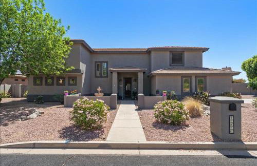 5 Bedroom 4 Bath Boutique Home PREMIUM LOCATION + heated pool option - Foto 30