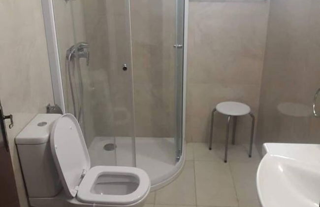 Immaculate 4-bed Apartment in Larnaca - Photo 15