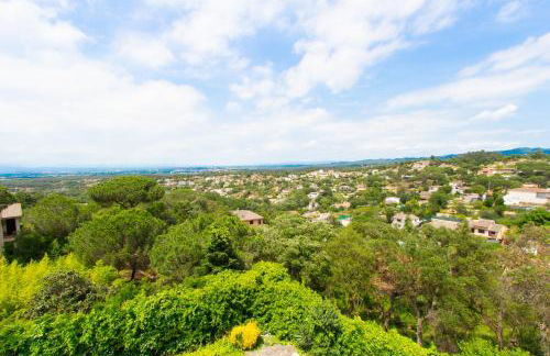 2 Private Abodes in One Magnificent Villa! - Foto 6