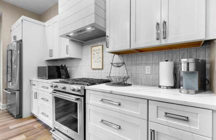 Luxe by the Lake - Pool Access - Photo 19