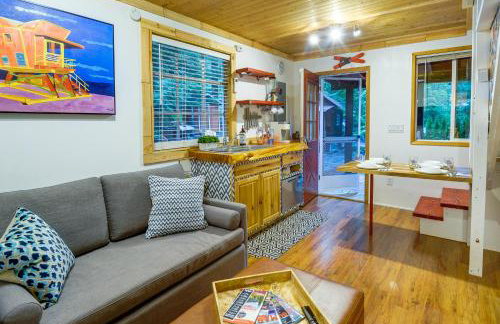 Adorable A-Frame Cabin, Steps to Lake Cushman! - Foto 6