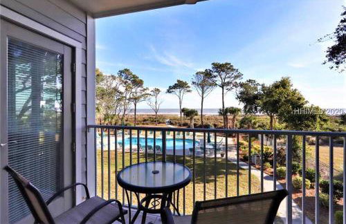 Direct Oceanfront Private Villa Overlooking Pool/Beach - South Forest Beach - Right next to Coligny Plaza - Foto 6
