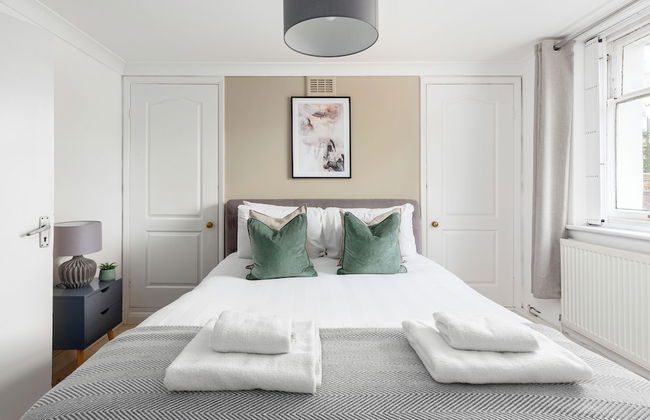 Magnificent 2 Bed Garden Flat in Oval - Foto 3