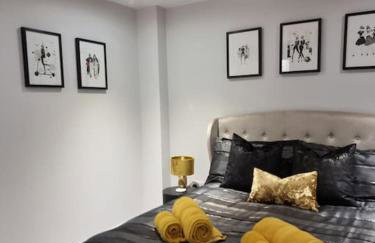 Stunning Sea View Two Bed Two Bathroom Apartment - Foto 10