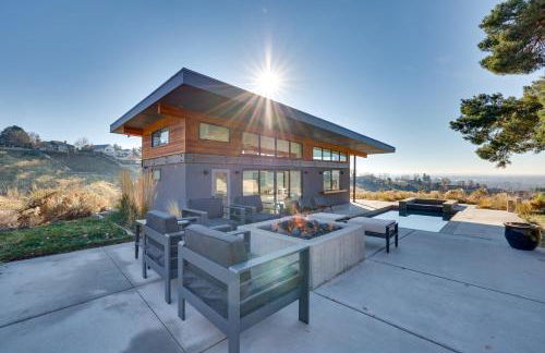 Luxe, Modern Studio with Sweeping City Views! - Foto 3